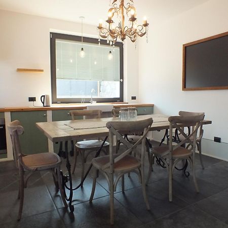 Rocca D'Anfo B&B-Apartments Lake View Bagian luar foto