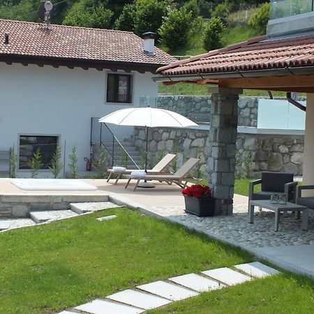 Rocca D'Anfo B&B-Apartments Lake View Bagian luar foto