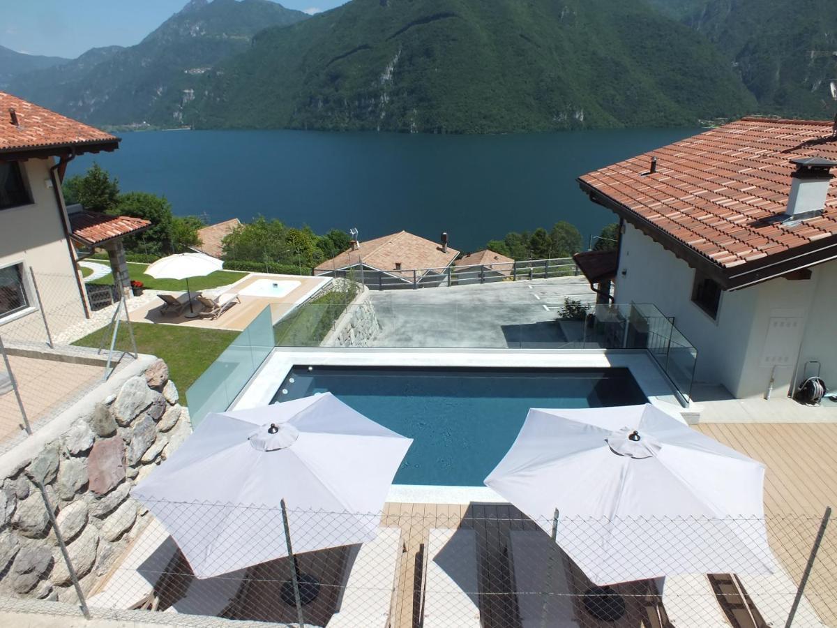 Rocca D'Anfo B&B-Apartments Lake View Bagian luar foto