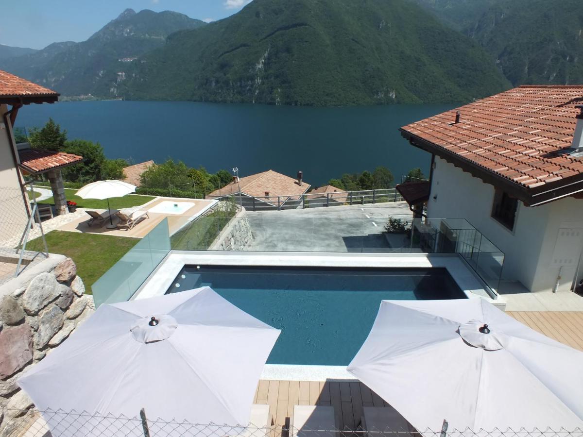 Rocca D'Anfo B&B-Apartments Lake View Bagian luar foto
