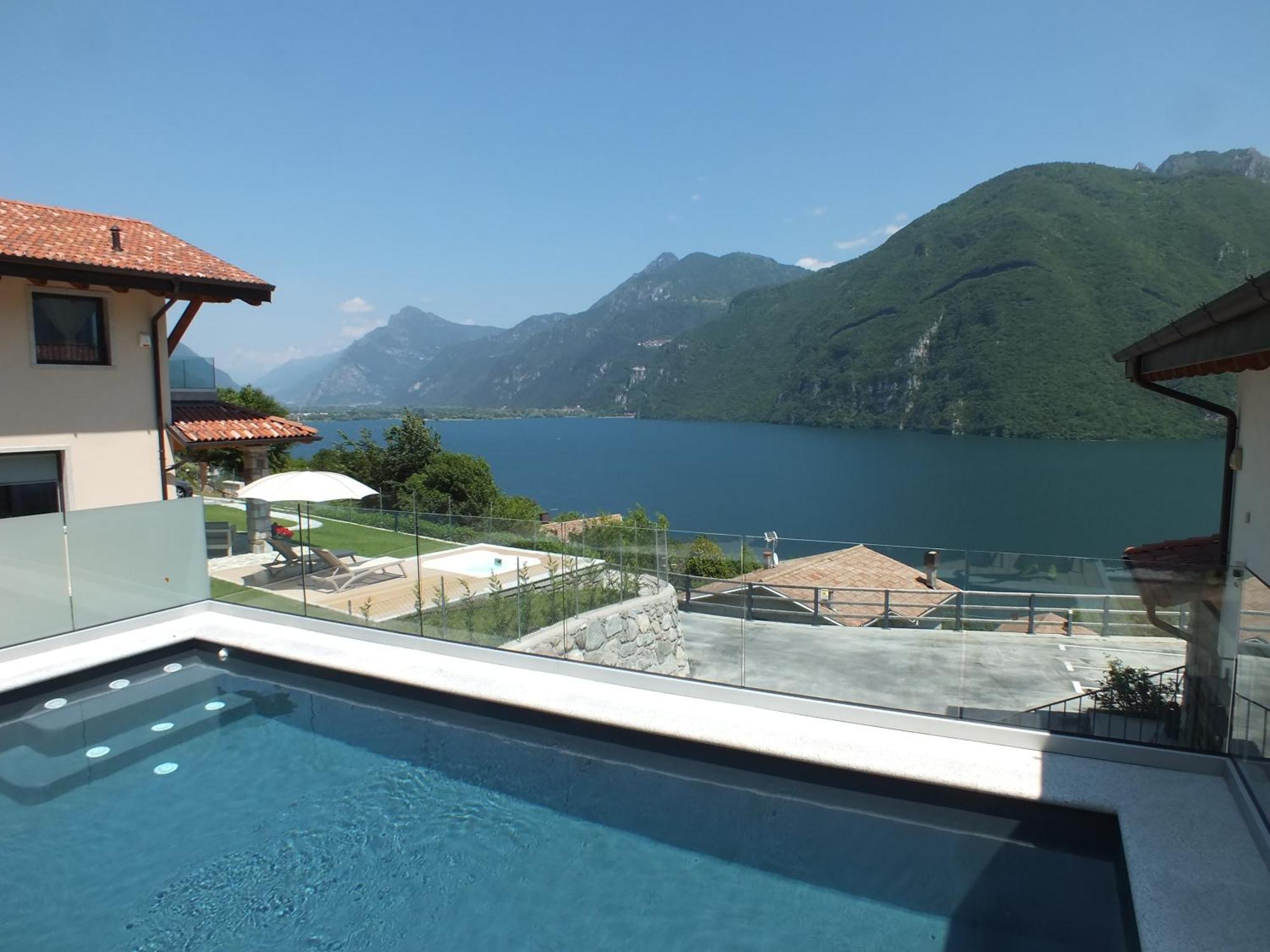 Rocca D'Anfo B&B-Apartments Lake View Bagian luar foto