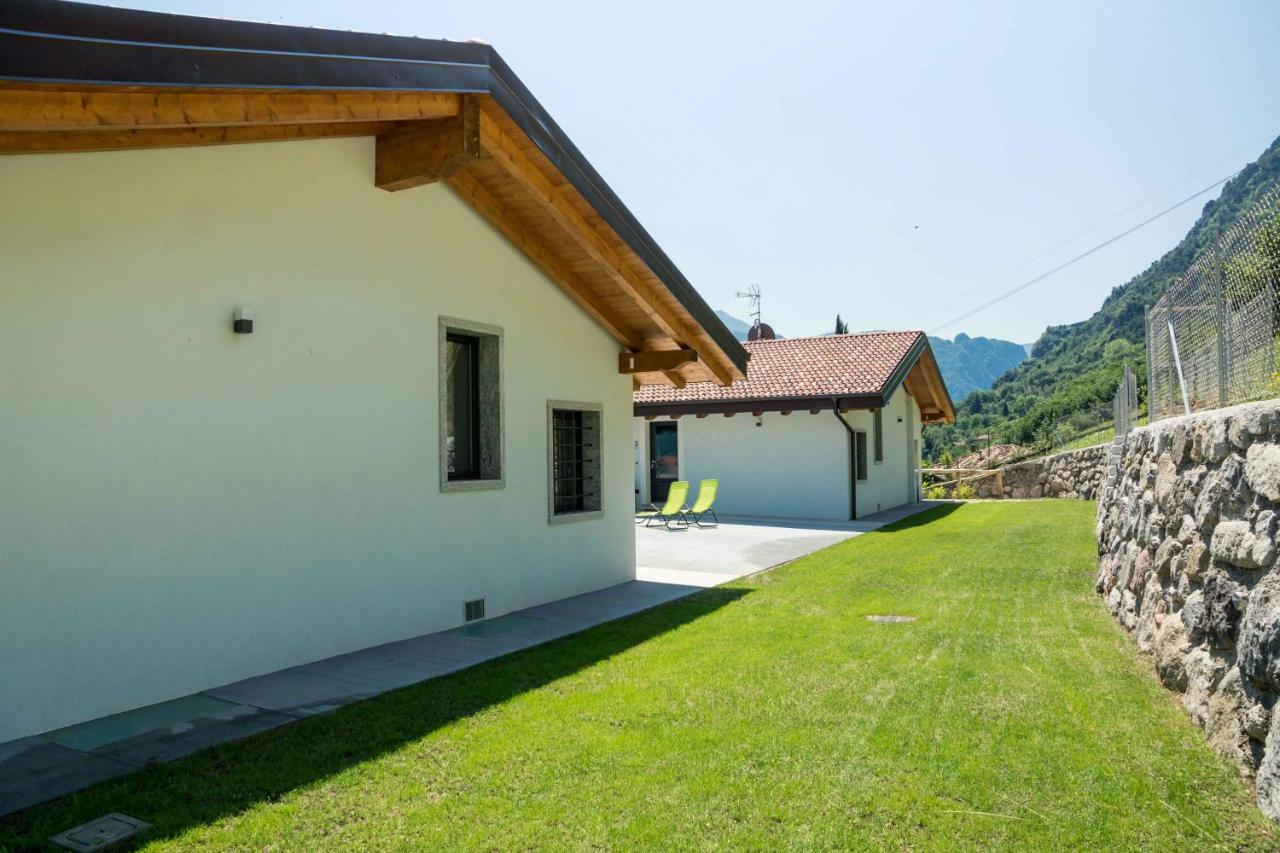 Rocca D'Anfo B&B-Apartments Lake View Bagian luar foto