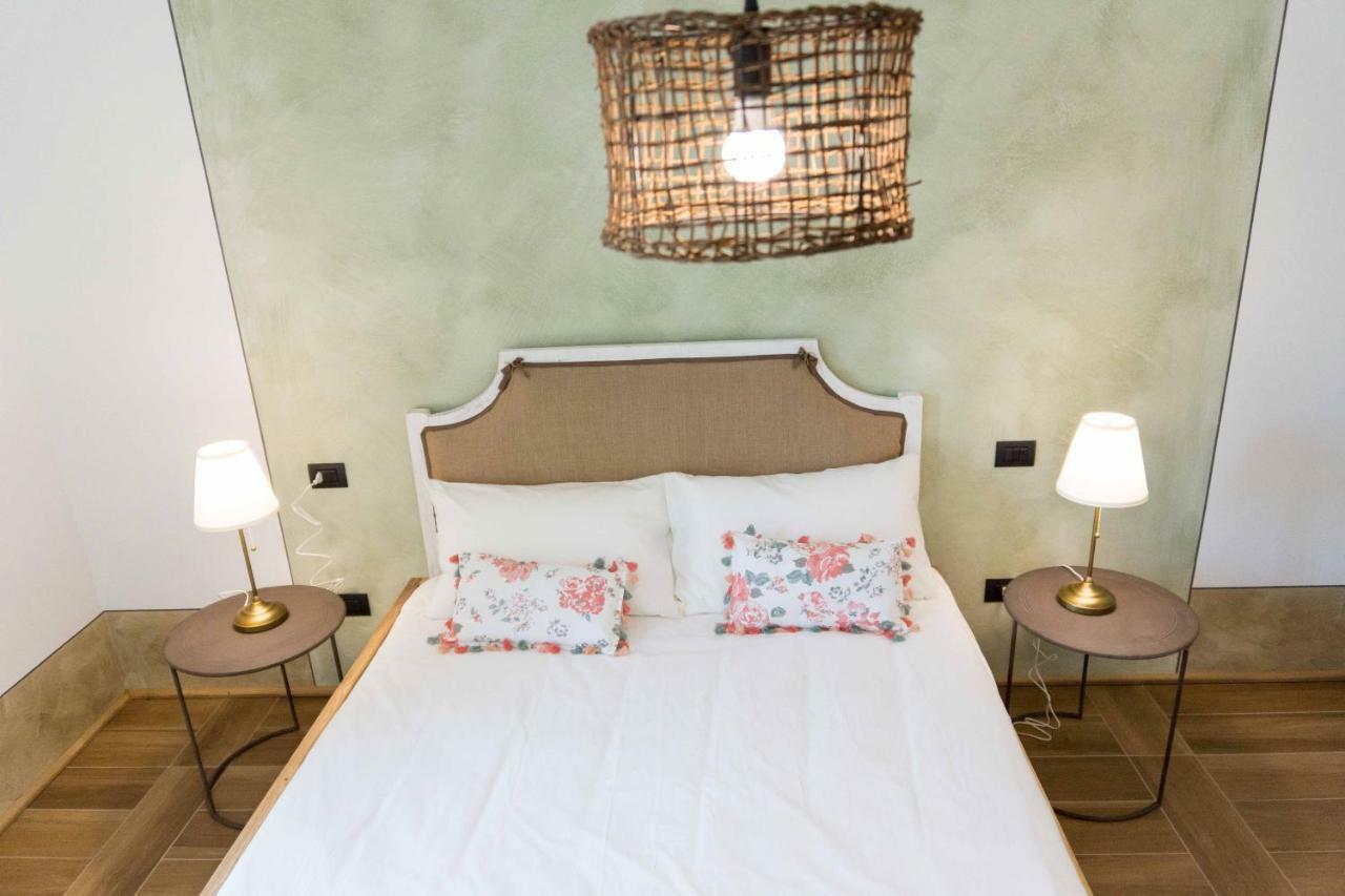Rocca D'Anfo B&B-Apartments Lake View Bagian luar foto