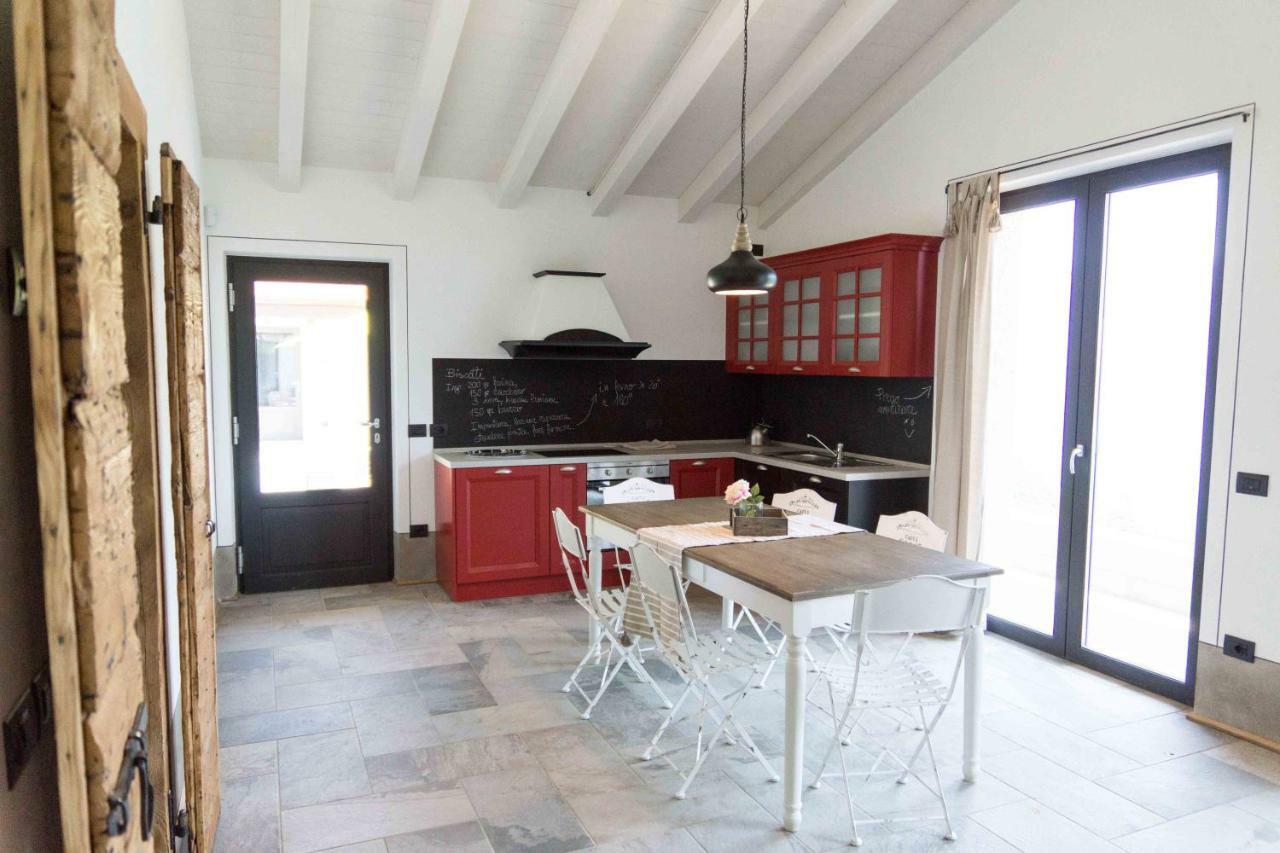 Rocca D'Anfo B&B-Apartments Lake View Bagian luar foto
